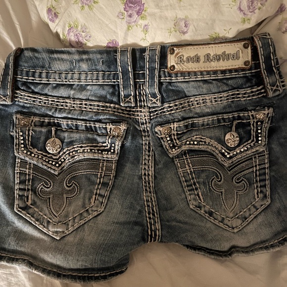 Y2K Rock Revival denim 25 Shorts - Picture 4 of 5